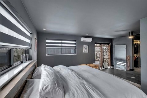 Снять в аренду виллу или дом в Окленд-Парк, Флорида 3 спальни, 154.22м2, № 1982881 - фото 18