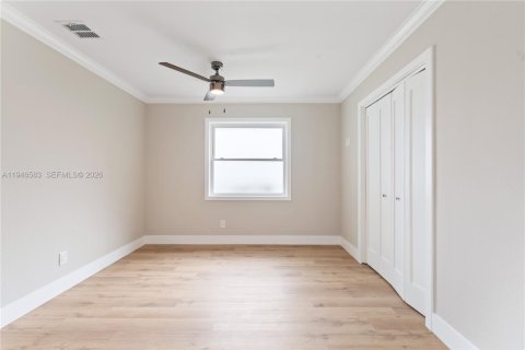 House in Vero Beach, Florida 4 bedrooms, 306.3 sq.m. № 2002818 - photo 30