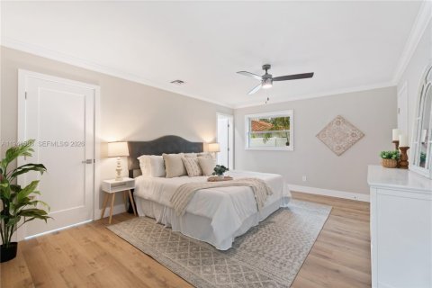 House in Vero Beach, Florida 4 bedrooms, 306.3 sq.m. № 2002818 - photo 24