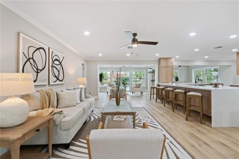 House in Vero Beach, Florida 4 bedrooms, 306.3 sq.m. № 2002818 - photo 12