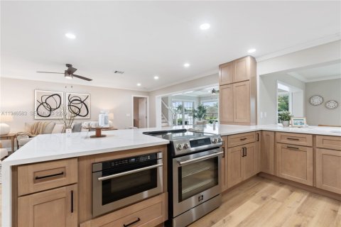 House in Vero Beach, Florida 4 bedrooms, 306.3 sq.m. № 2002818 - photo 14