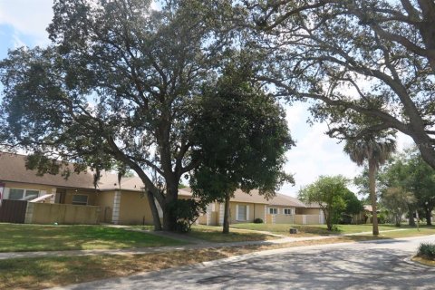 Townhouse in Orlando, Florida 3 bedrooms, 115.57 sq.m. № 2236652 - photo 20
