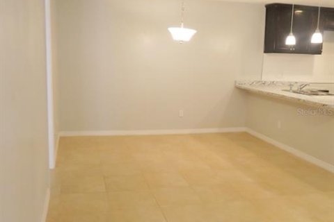 Townhouse in Orlando, Florida 3 bedrooms, 115.57 sq.m. № 2236652 - photo 5