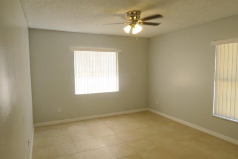 Townhouse in Orlando, Florida 3 bedrooms, 115.57 sq.m. № 2236652 - photo 8