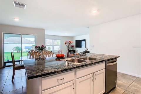 House in Spring Hill, Florida 4 bedrooms, 172.15 sq.m. № 1642098 - photo 16