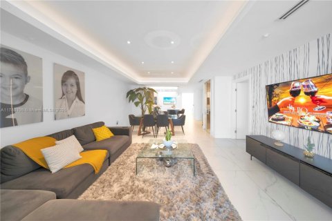 Купить кондоминиум в Дорал, Флорида 3 спальни, 158.86м2, № 1704048 - фото 17