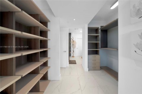 Купить кондоминиум в Дорал, Флорида 3 спальни, 158.86м2, № 1704048 - фото 24
