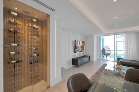Купить кондоминиум в Дорал, Флорида 3 спальни, 158.86м2, № 1704048 - фото 11