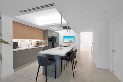 Купить кондоминиум в Дорал, Флорида 3 спальни, 158.86м2, № 1704048 - фото 12