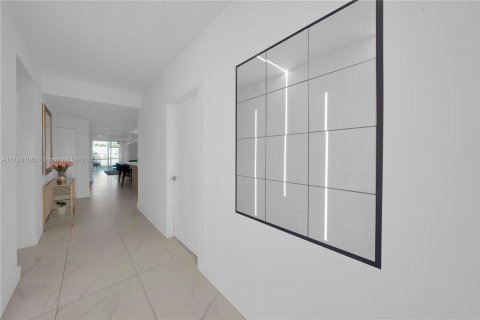 Купить кондоминиум в Дорал, Флорида 3 спальни, 158.86м2, № 1704048 - фото 2