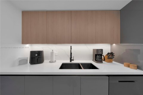 Купить кондоминиум в Дорал, Флорида 3 спальни, 158.86м2, № 1704048 - фото 13