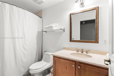 Condominio en alquiler en Miami, Florida, 3 dormitorios, 113.71 m2 № 1922874 - foto 9