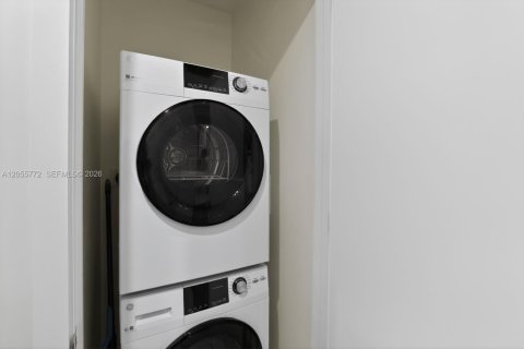 Condominio en venta en Miami, Florida № 2155953 - foto 8