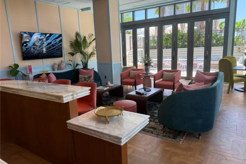 Condominio en venta en Miami, Florida № 2155953 - foto 14
