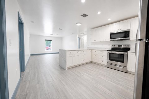 Villa ou maison à Miami, Floride 3 chambres, 102.56 m2 № 2308023