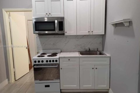 Квартира в Майами, Флорида 1 спальня, 212.1м2 № 2005880