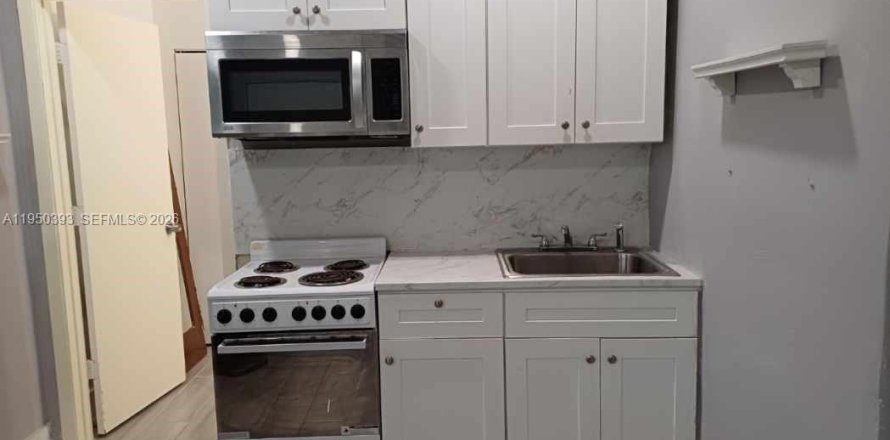 Квартира в Майами, Флорида 1 спальня, 212.1м2 № 2005880