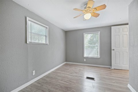 House in Orlando, Florida 4 bedrooms, 153.85 sq.m. № 1379805 - photo 23