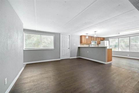 House in Orlando, Florida 4 bedrooms, 153.85 sq.m. № 1379805 - photo 10