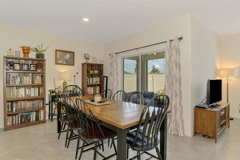 House in Bradenton, Florida 4 bedrooms, 169.83 sq.m. № 2200179 - photo 18