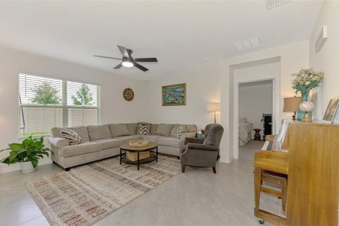 House in Bradenton, Florida 4 bedrooms, 169.83 sq.m. № 2200179 - photo 21