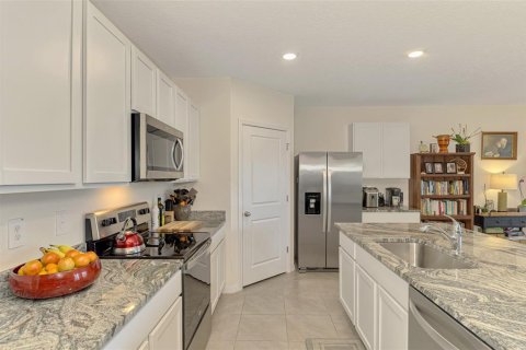 House in Bradenton, Florida 4 bedrooms, 169.83 sq.m. № 2200179 - photo 14
