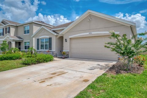 House in Bradenton, Florida 4 bedrooms, 169.83 sq.m. № 2200179 - photo 2