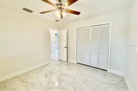 Villa ou maison à louer à Clearwater, Floride: 3 chambres, 153.29 m2 № 2103637 - photo 15