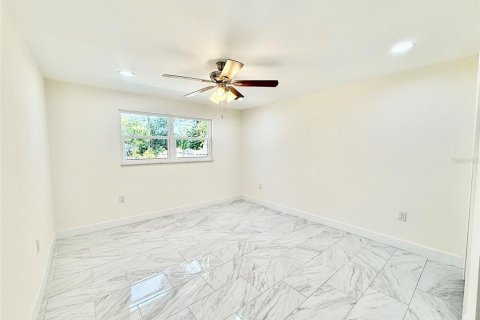 Villa ou maison à louer à Clearwater, Floride: 3 chambres, 153.29 m2 № 2103637 - photo 10
