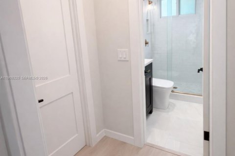 Casa en venta en Dania Beach, Florida, 3 dormitorios, 153.57 m2 № 2030611 - foto 25