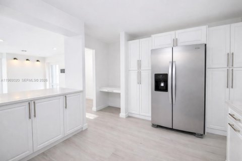 Casa en venta en Dania Beach, Florida, 3 dormitorios, 153.57 m2 № 2030611 - foto 22