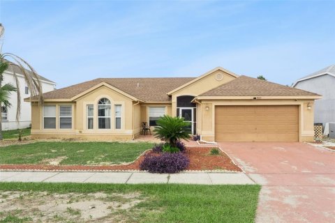 House in Kissimmee, Florida 4 bedrooms, 191.47 sq.m. № 2323273