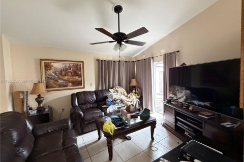 Купить виллу или дом в Майами, Флорида 4 спальни, 157.47м2, № 2023414 - фото 8