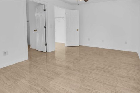 Touwnhouse à vendre à Apopka, Floride: 3 chambres, 141.49 m2 № 2096657 - photo 17