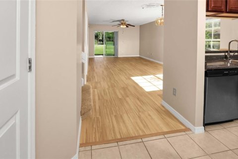 Touwnhouse à vendre à Apopka, Floride: 3 chambres, 141.49 m2 № 2096657 - photo 10