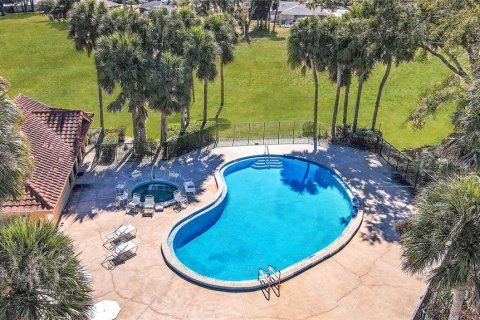 Touwnhouse à vendre à Apopka, Floride: 3 chambres, 141.49 m2 № 2096657 - photo 3