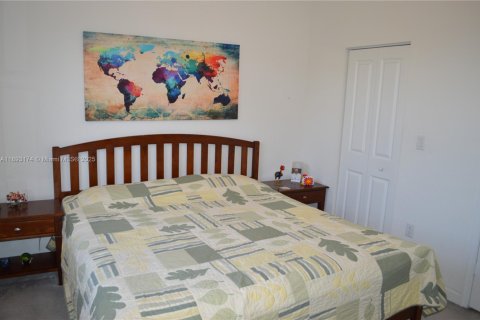 Townhouse in Homestead, Florida 3 bedrooms, 123.37 sq.m. № 1946786 - photo 20