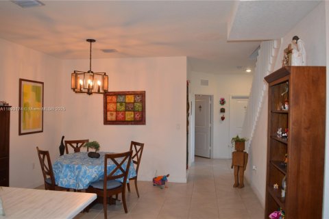 Townhouse in Homestead, Florida 3 bedrooms, 123.37 sq.m. № 1946786 - photo 28