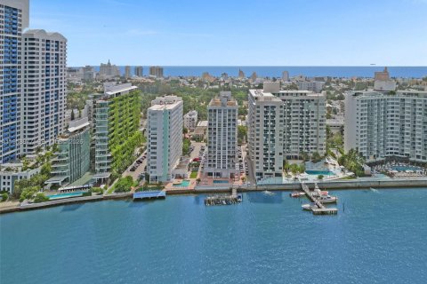 Condo in Miami Beach, Florida, 2 bedrooms № 2154826 - photo 28