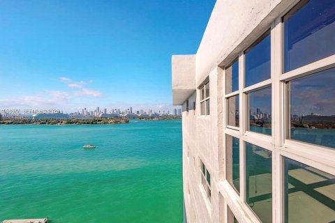 Condo in Miami Beach, Florida, 2 bedrooms № 2154826