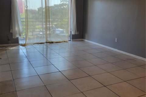 Copropriété à vendre à Lauderhill, Floride: 2 chambres, 89.09 m2 № 1942819 - photo 9