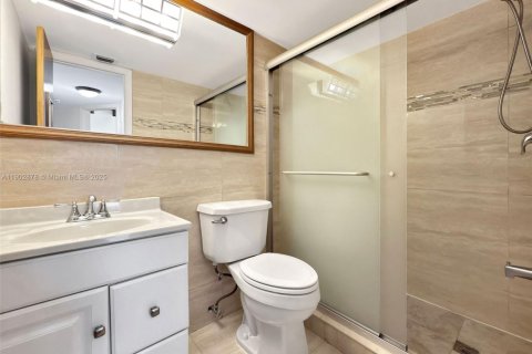 Купить кондоминиум в Корал-Гейблс, Флорида 2 спальни, 96.43м2, № 2013569 - фото 14