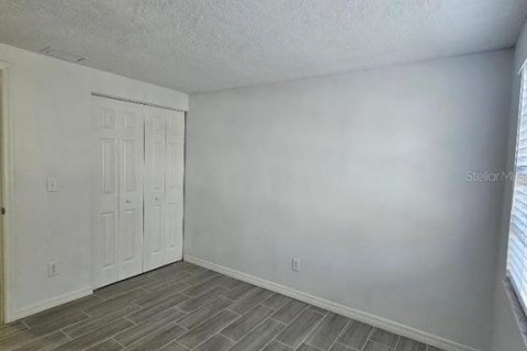 Casa en venta en Valrico, Florida, 4 dormitorios, 161.19 m2 № 2166987 - foto 7