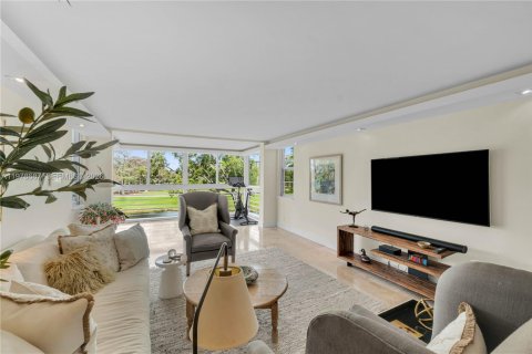 Condominio en venta en Pompano Beach, Florida, 3 dormitorios, 150.5 m2 № 2049968 - foto 2