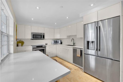 Condominio en venta en Pompano Beach, Florida, 3 dormitorios, 150.5 m2 № 2049968 - foto 8