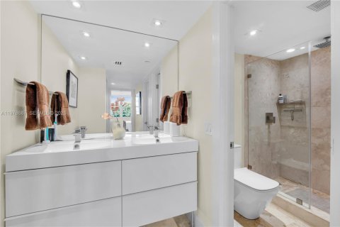 Condominio en venta en Pompano Beach, Florida, 3 dormitorios, 150.5 m2 № 2049968 - foto 16