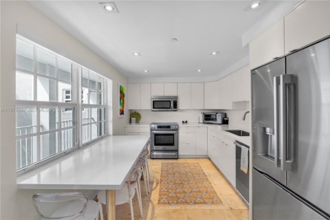 Condominio en venta en Pompano Beach, Florida, 3 dormitorios, 150.5 m2 № 2049968 - foto 9