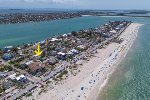 Villa ou maison à vendre à Saint Pete Beach, Floride: 2 chambres, 160.54 m2 № 1609579 - photo 13