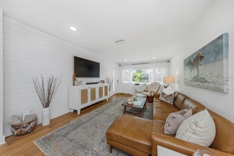 House in Clearwater, Florida 2 bedrooms, 102.56 sq.m. № 2148191 - photo 28