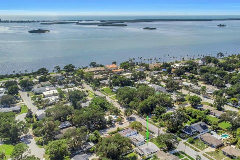 House in Clearwater, Florida 2 bedrooms, 102.56 sq.m. № 2148191 - photo 4
